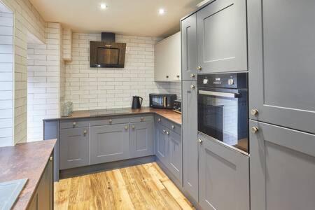 Host & - Hecklers Cottage, Holiday home Barnard Castle